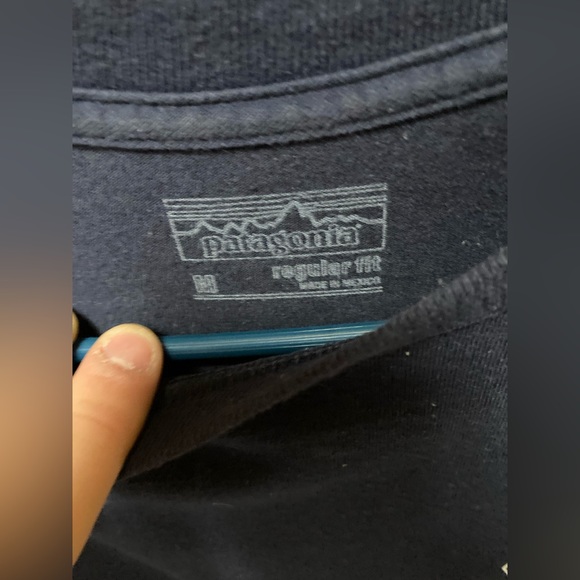 ❗️Patagonia Long Sleeve Shirt❗️ - Picture 4 of 4